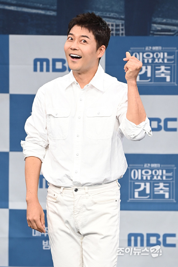 엔터-관계자-110명이-뽑은-'2025-올해의-예능인'-2-이미지