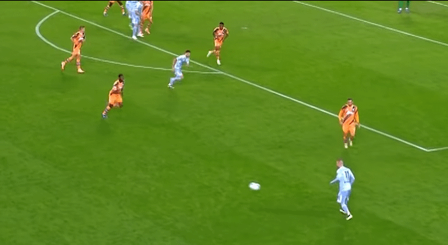 릴에서-왕놀이하던-코소보-메시-근황.gif-8-이미지