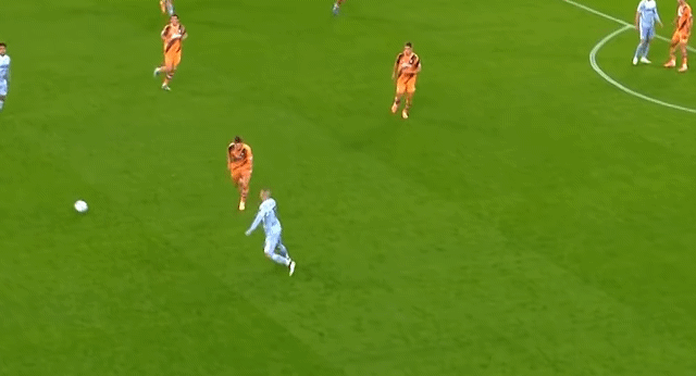 릴에서-왕놀이하던-코소보-메시-근황.gif-6-이미지