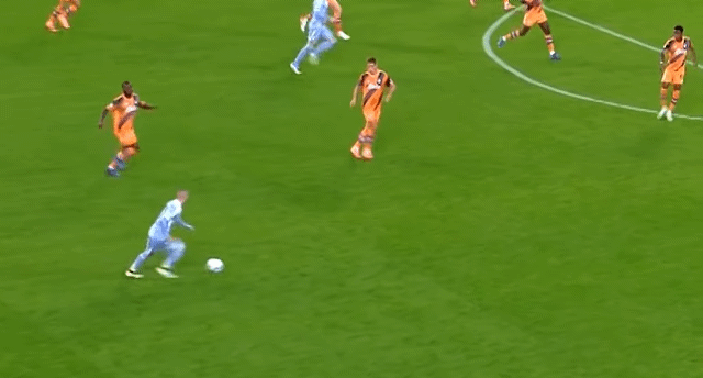 릴에서-왕놀이하던-코소보-메시-근황.gif-13-이미지