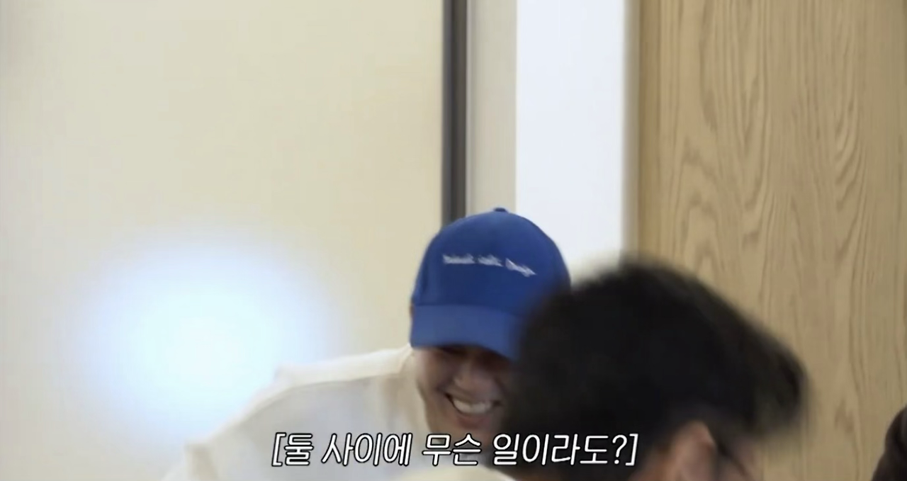 나영석-vs-김광규-기싸움.jpg-5-이미지