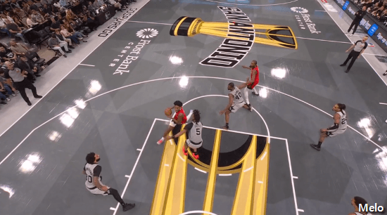 아멘-탐슨-떡블락하는-웸반야마-ㄷㄷㄷ.gif-1-이미지