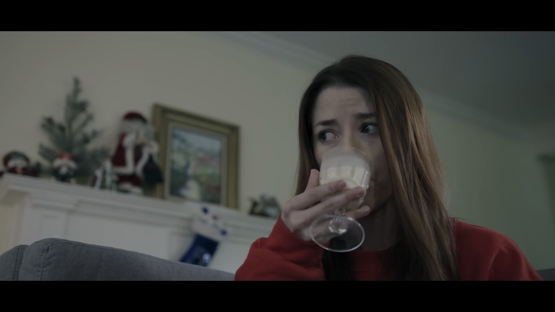 이사왔는데-다락방에-있던-인형이-자꾸-죽이려해요...gif-23-이미지