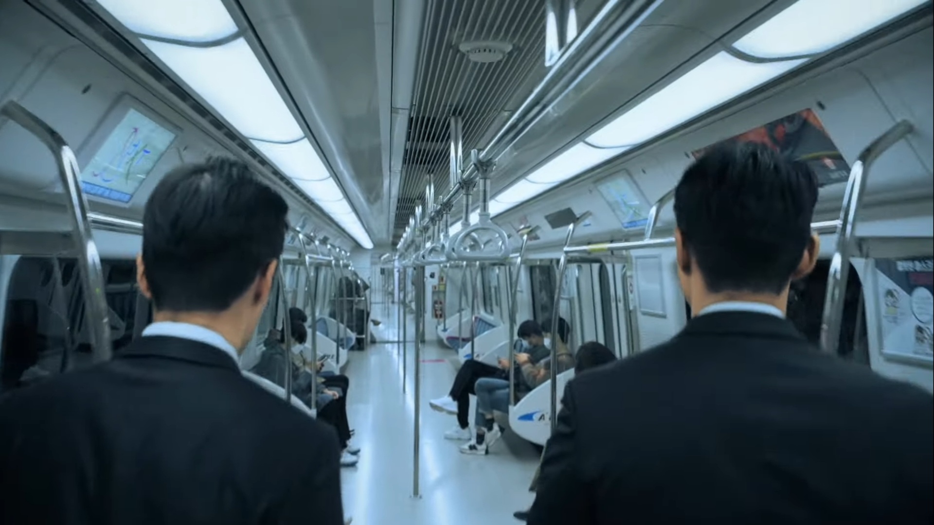 누구-아이디어인지-궁금한-지하철-공익광고-1-이미지