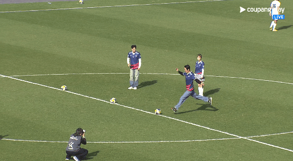 [충북청주-vs-서울E]-코요태-시축-ㅋㅋㅋㅋㅋㅋㅋㅋㅋㅋㅋ.gif-0-이미지