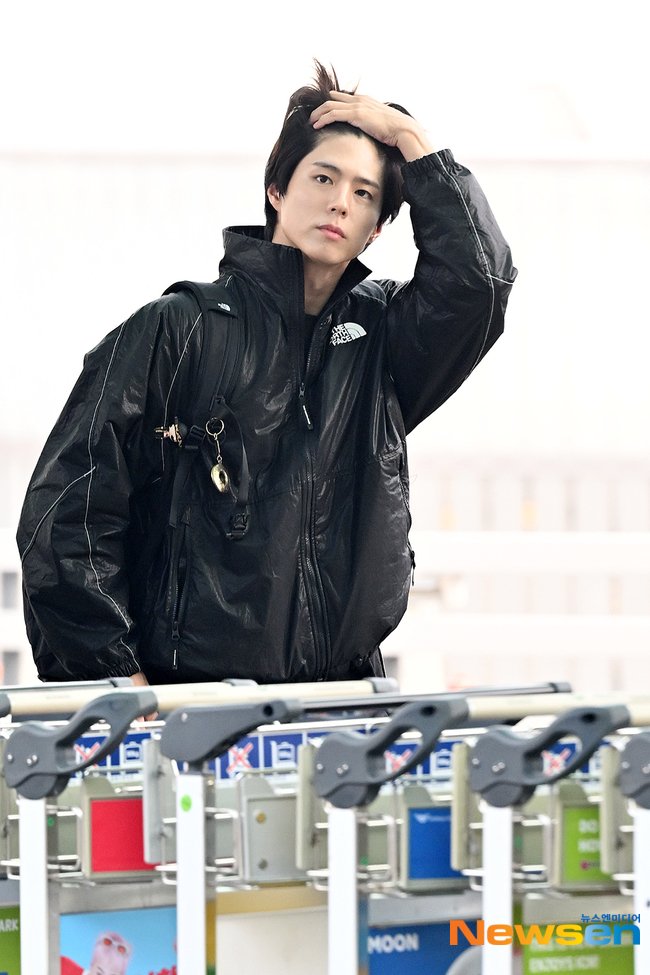 후줄근해서-민망하다는-박보검..jpg-1-이미지