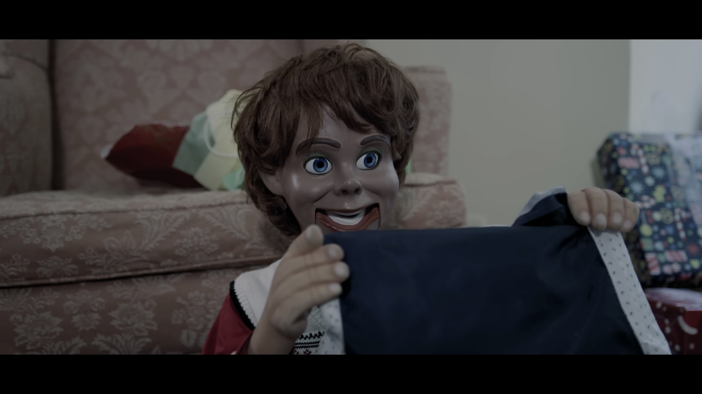 이사왔는데-다락방에-있던-인형이-자꾸-죽이려해요...gif-22-이미지