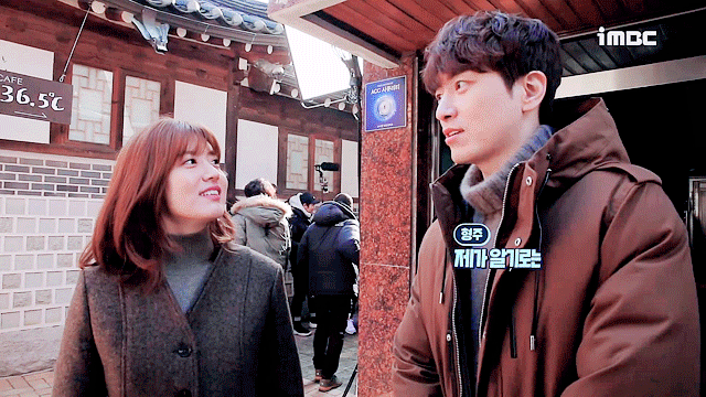 아역-출신-배우들이-동료-배우들한테-대선배님-대우를-받을-때.gif-(데이터-주의)-14-이미지