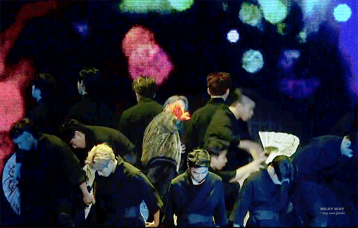 중국이-한복-못뺏어가도록-하는-유일한-방법-:-소란피우기-2-이미지