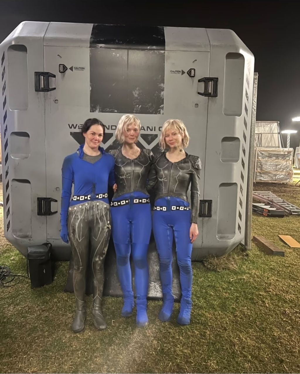 영화-＜프레데터---죽음의땅＞-촬영-사진들-7-이미지