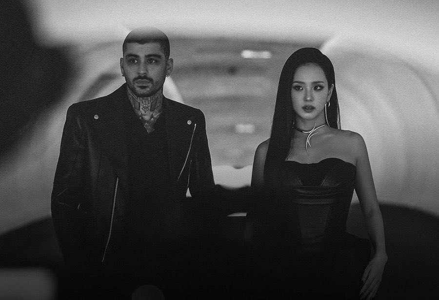 짹에서-반응-좋은-블핑-지수-&-제인-말리크-투샷들.JPG-9-이미지