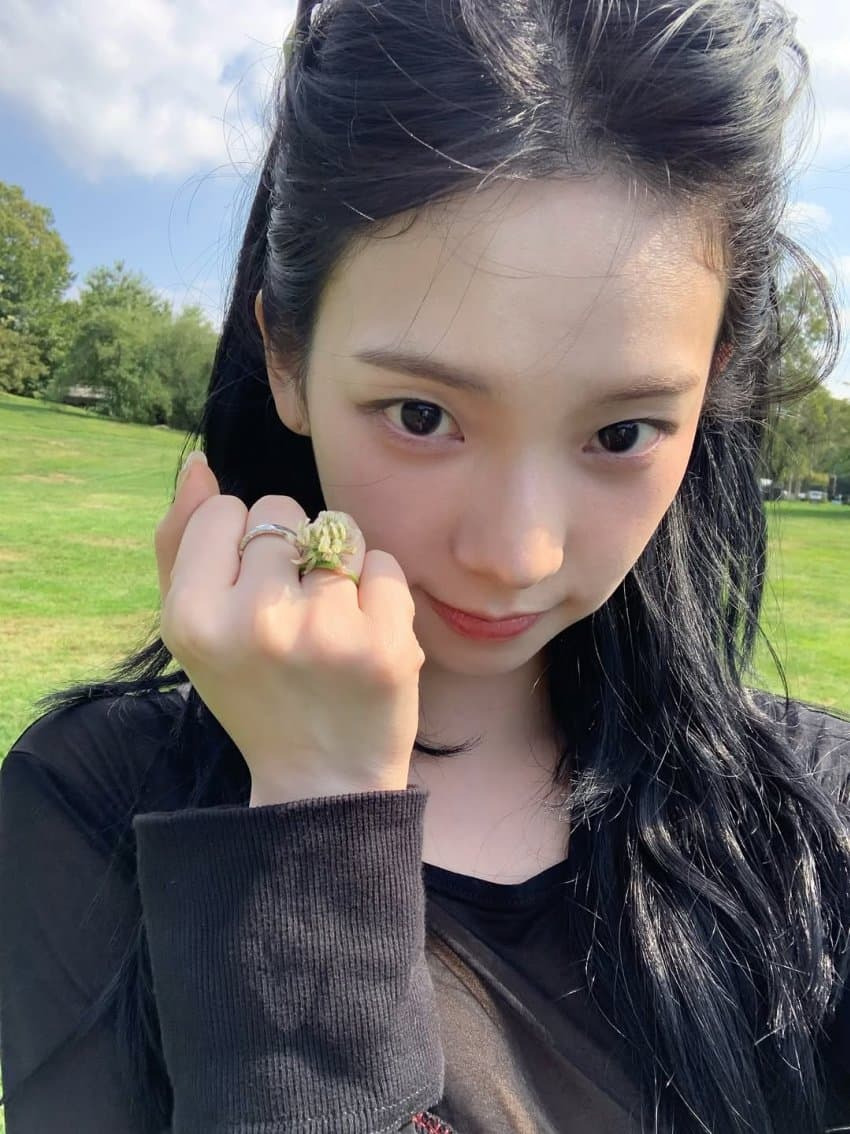 수수한-화장의-에스파-리더-카리나-인스타그램.jpg-0-이미지