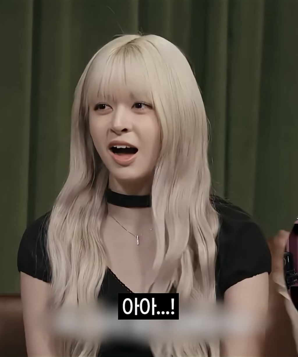 웃참-인터뷰에서-딸깍쇼하는-릴리-6-이미지