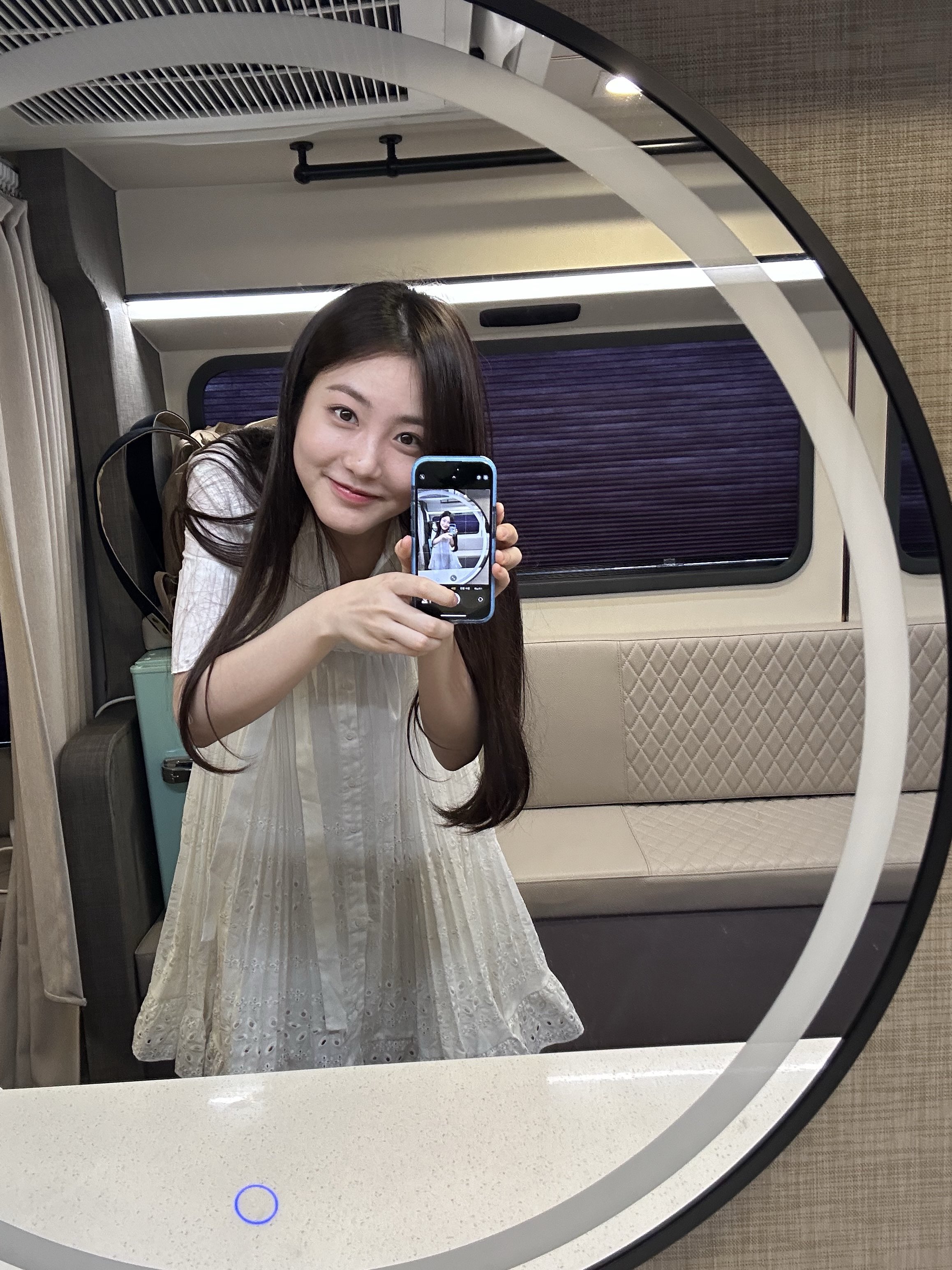 팬:-신예은-언니!!-유행하는-거울-셀카-찍어-주세요!!-3-이미지