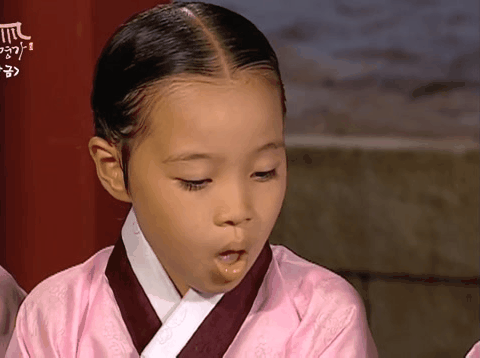 홍시-맛이-그냥-나니까-두번-말하게-하지말라고-36-이미지