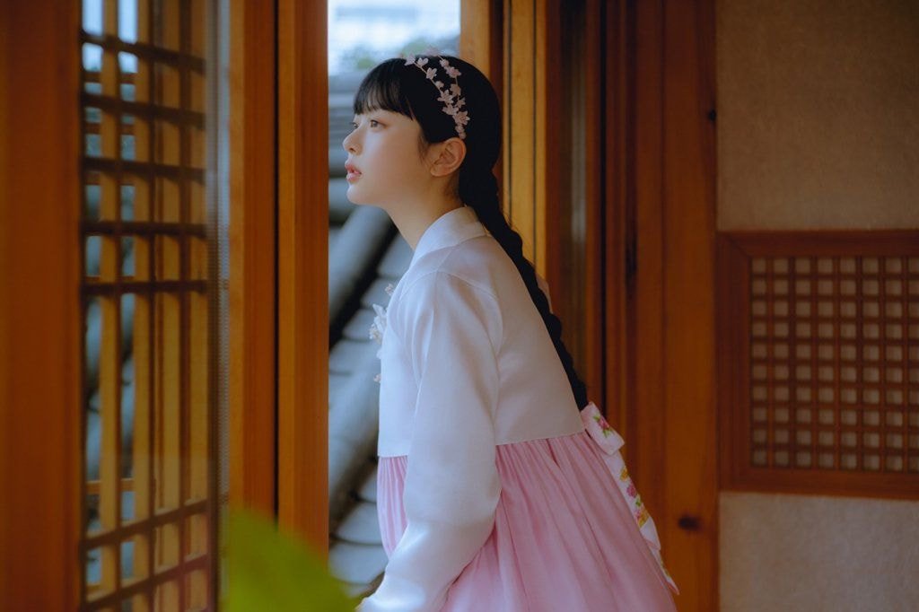 뉴진스-민지가-댕기를-맨-방식-2-이미지