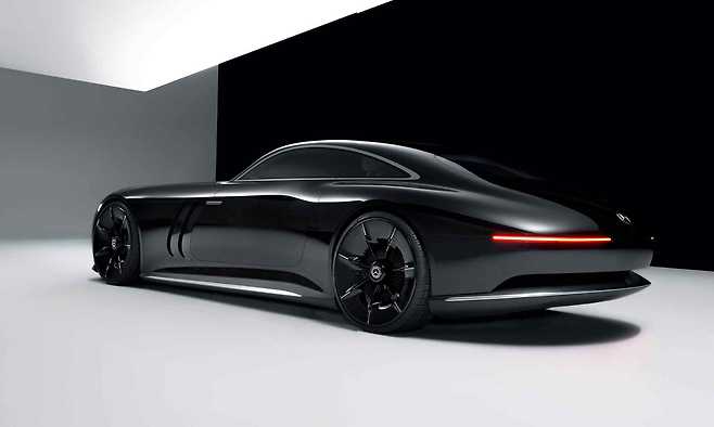 AI와-태양광으로-운행되는-신형-벤츠-공개-5-이미지