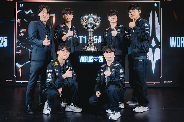 [2025-월즈]-T1-페이커,-사상-최초-3연속-우승-차지-0-이미지