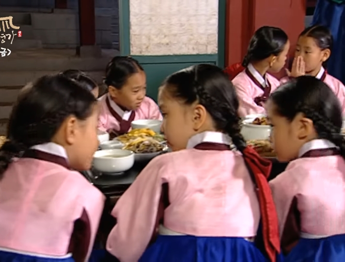 홍시-맛이-그냥-나니까-두번-말하게-하지말라고-11-이미지