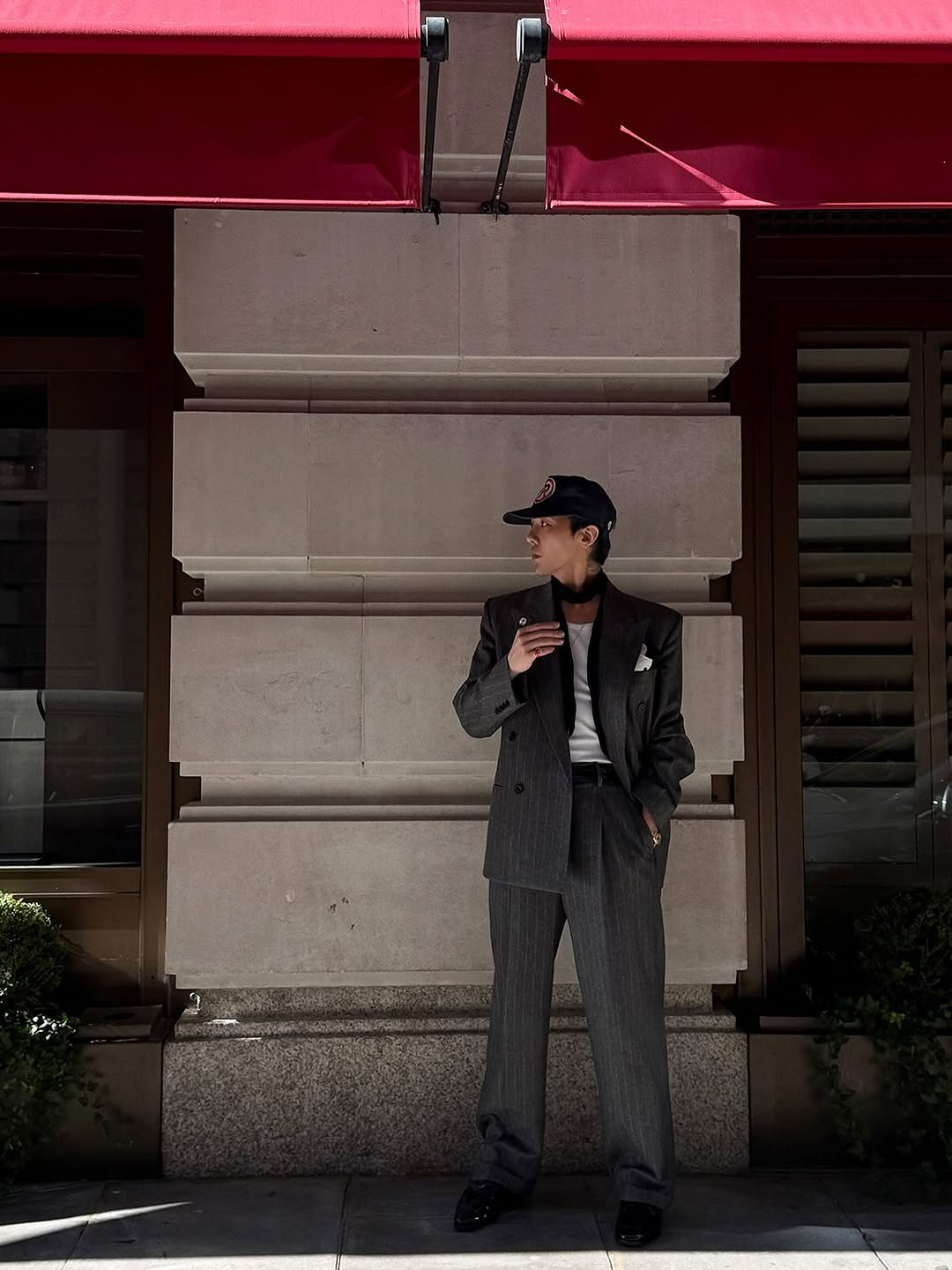 다시-예전처럼-다양하게-스타일링해서-입기-시작해-팬들한테-반응좋은-지드래곤-사복-근황.jpg-31-이미지