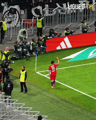 리그앙공계-이강인-어시-네베스-극장결승골-중계에서-못본-각도-슬로우-버전.gif-0-이미지