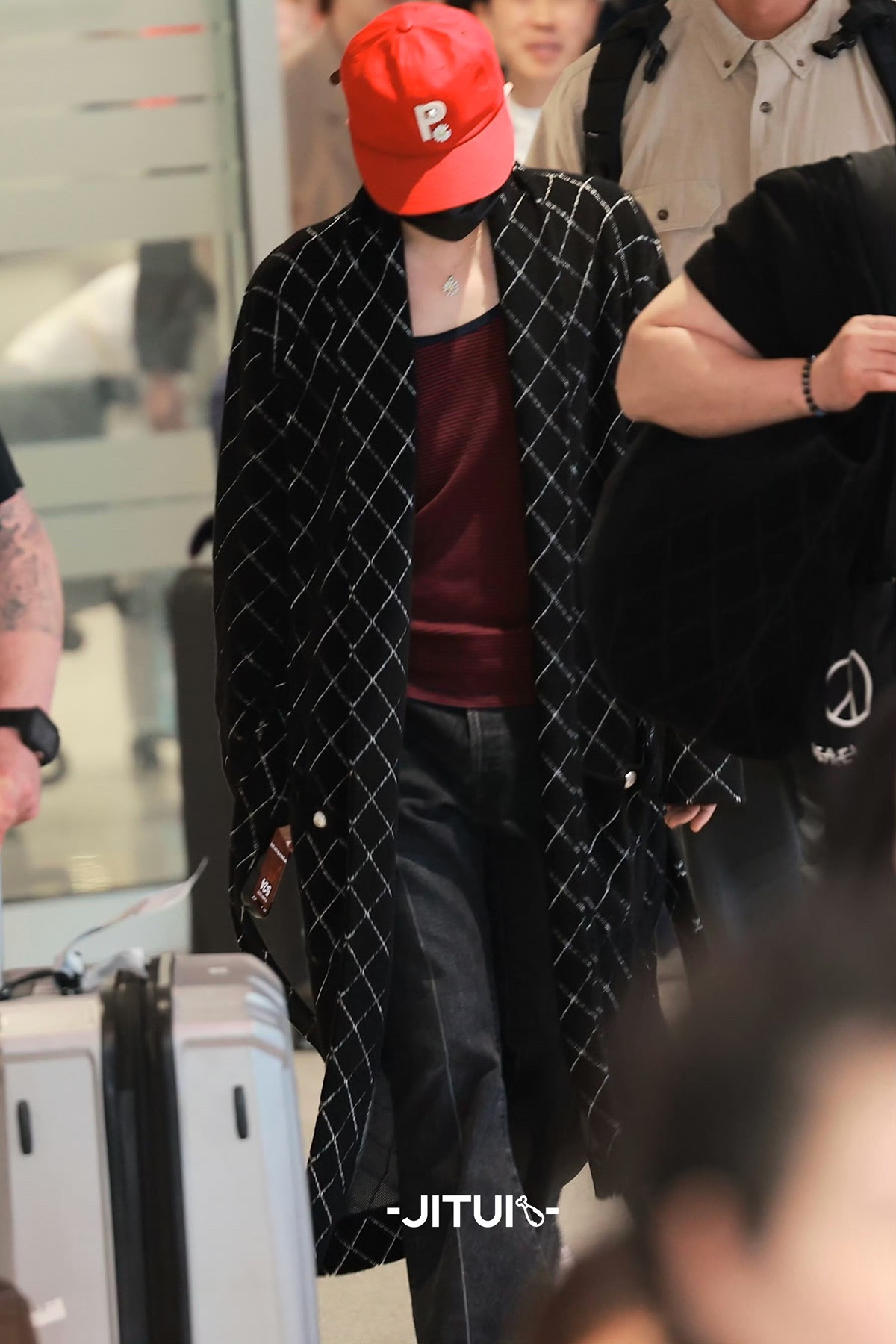 요즘-지드래곤-사복-48-이미지