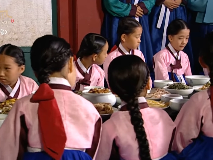 홍시-맛이-그냥-나니까-두번-말하게-하지말라고-27-이미지