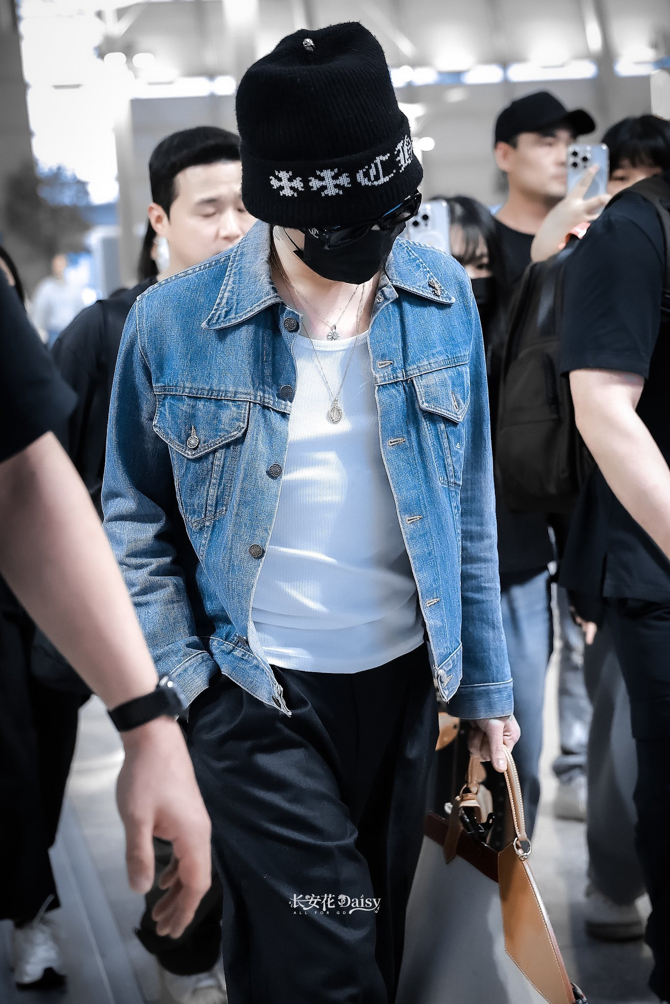 요즘-지드래곤-사복-54-이미지