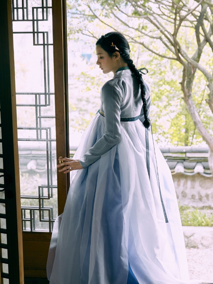 뉴진스-민지가-댕기를-맨-방식-1-이미지