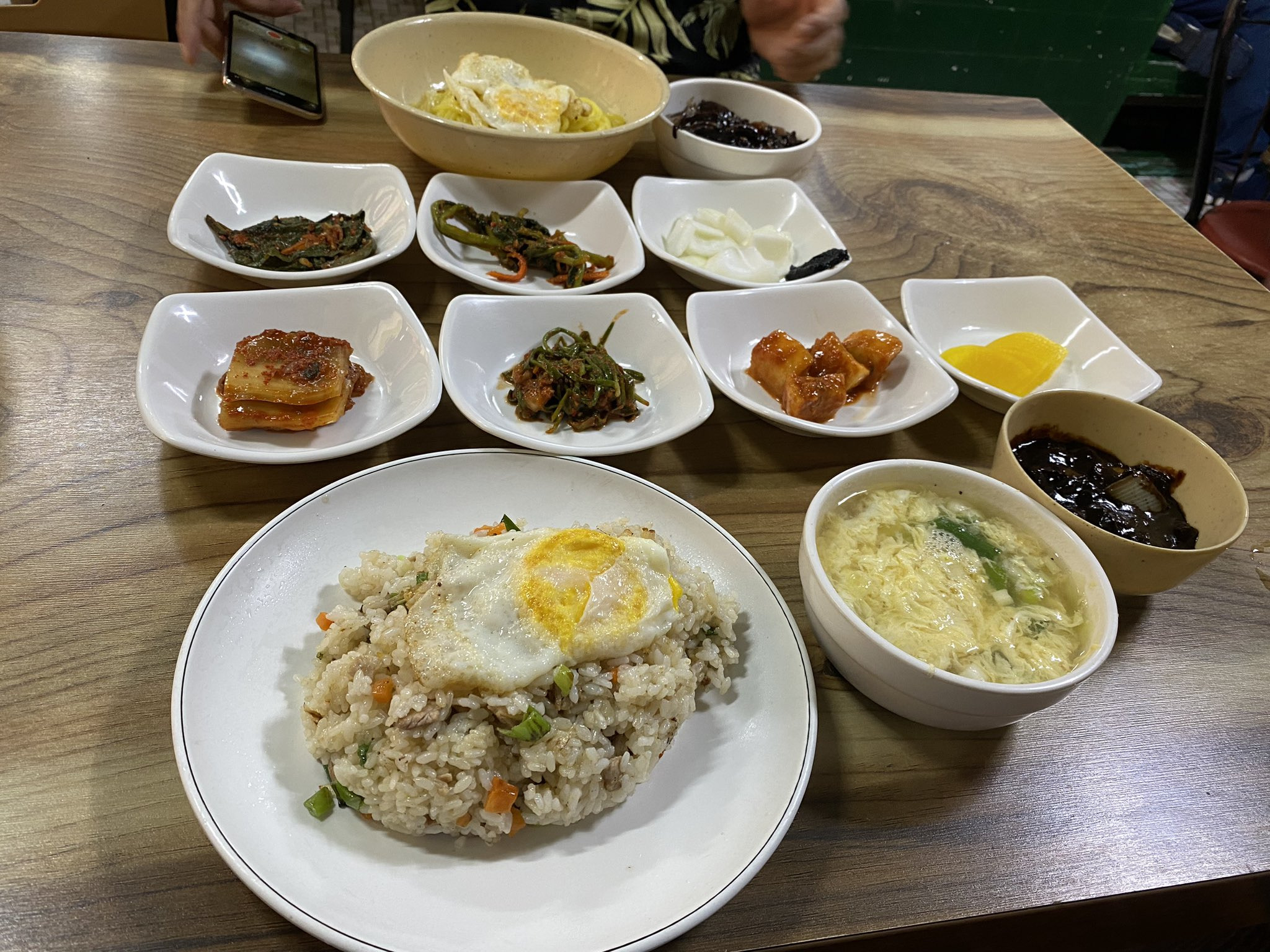 전남-장흥에서-중국집에-왔더니-잘-익힌-김치가-다섯종류가-나옴ㅋㅋㅌㅌ짜장면-볶음밥을-시켰을-뿐-2-이미지