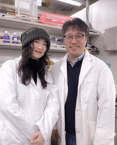 곧-출시-된다는-구혜선이-특허낸-펼치는-헤어롤-0-이미지