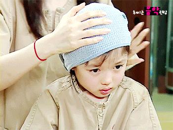 애기때부터-전국민이-성장과정을-지켜봐온-연예인.jpgif-5-이미지