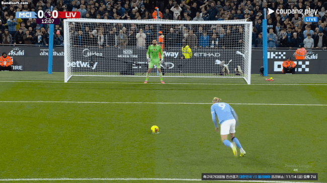 [맨시티-vs-리버풀]-마마르다슈빌리-본인이-내준-PK-직접-막아요-홀란-실축-ㄷㄷㄷ.gif-1-이미지