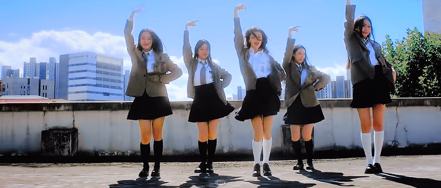 찬바람이-불면...❄️-디토의-계절-🩵-뉴진스-3-이미지