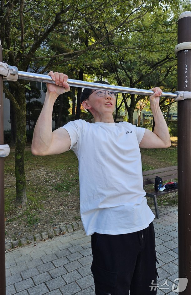 국내-턱걸이-챔피언-김동호군-1-이미지