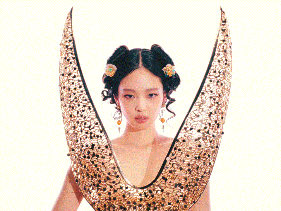 신라시대-"원화"가-된-블랙핑크-제니---ZEN-0-이미지