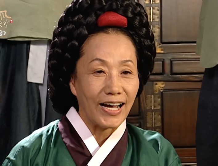 홍시-맛이-그냥-나니까-두번-말하게-하지말라고-39-이미지