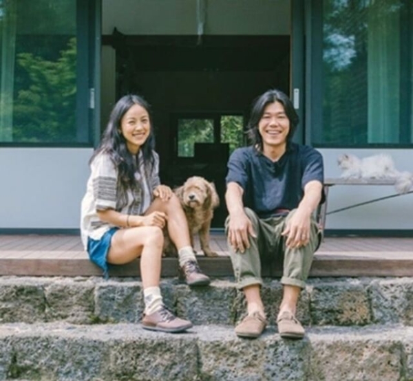 [단독]-'민박집-사장'-이효리♥이상순,-'유재석-캠프'-참여-1-이미지