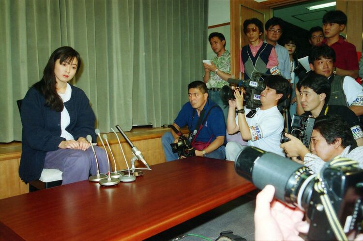 만나는-남자마다-유부남이어서-이미지가-추락했던-일본-여자연예인-20-이미지