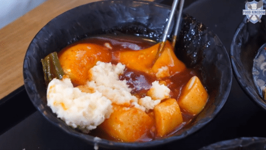 바로-뽑아-만든-가래떡-떡볶이.gif-4-이미지