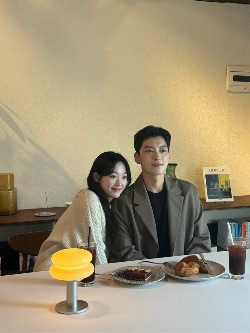 배우들-케미-좋지만-청산가리,-락스-사약이라는-드라마...jpg-0-이미지