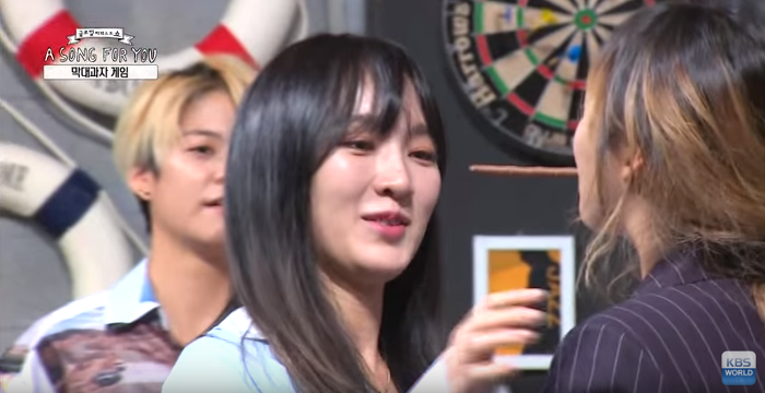 빼빼로-게임을-대하는-두-걸그룹의-차이-1-이미지