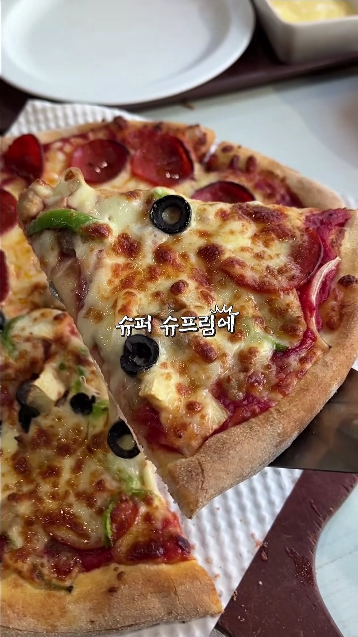 11,900원에-피자-1판+치즈오븐-스파게티+-음료수-500ml-+-갈릭소스(무료)-3-이미지