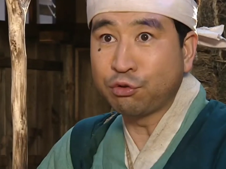 해녀가-물고기들에게-성게-까주는-이유-1-이미지