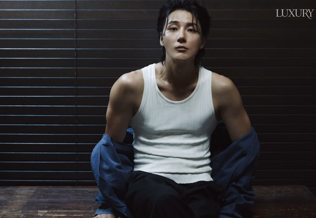 내년이면-40살이라는-윤시윤-최근-화보-3-이미지