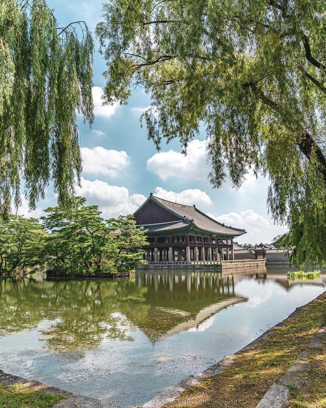 이-계정-운영자님은-진짜-직업-잘-고르신-거-같음-한국에-이런-데가-있다고-짤을-주머니에서-마구-꺼냄-24-이미지