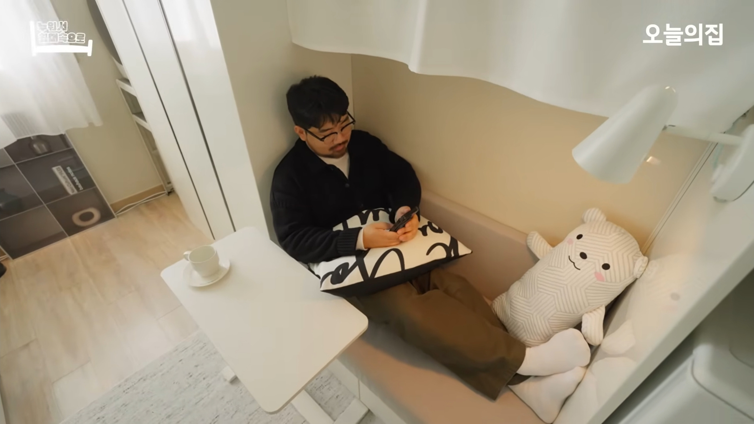 현실적인-4평-원룸-인테리어-(오늘의-집)-6-이미지