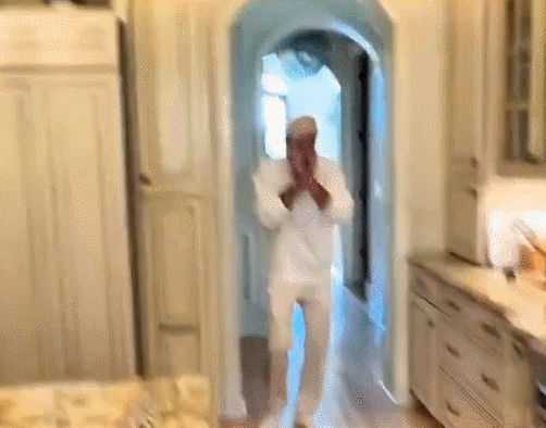 $80K-로봇-가정부-7-이미지