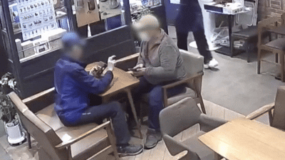 고객에게-수어로-응대하여-화제가-된-이디야-안산월피현대점-1-이미지