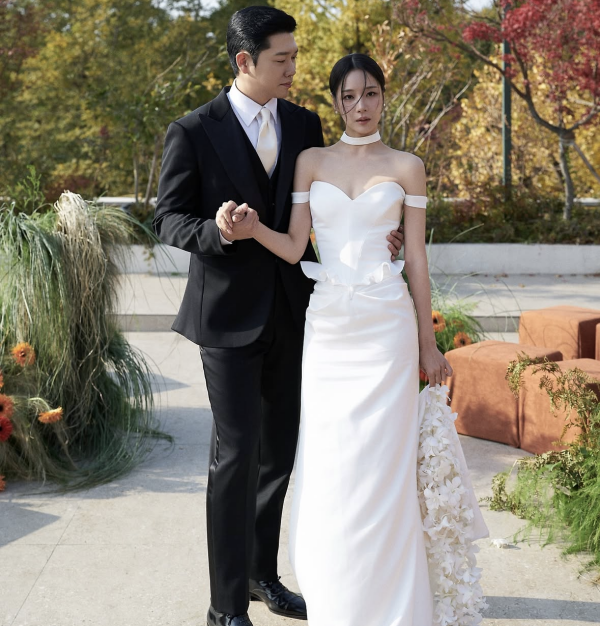 '나솔'-22기-옥순♥경수,-결혼식-사진-대방출…-화보-뺨치는-웨딩-사진에-"영혼-갈아-넣어"-2-이미지